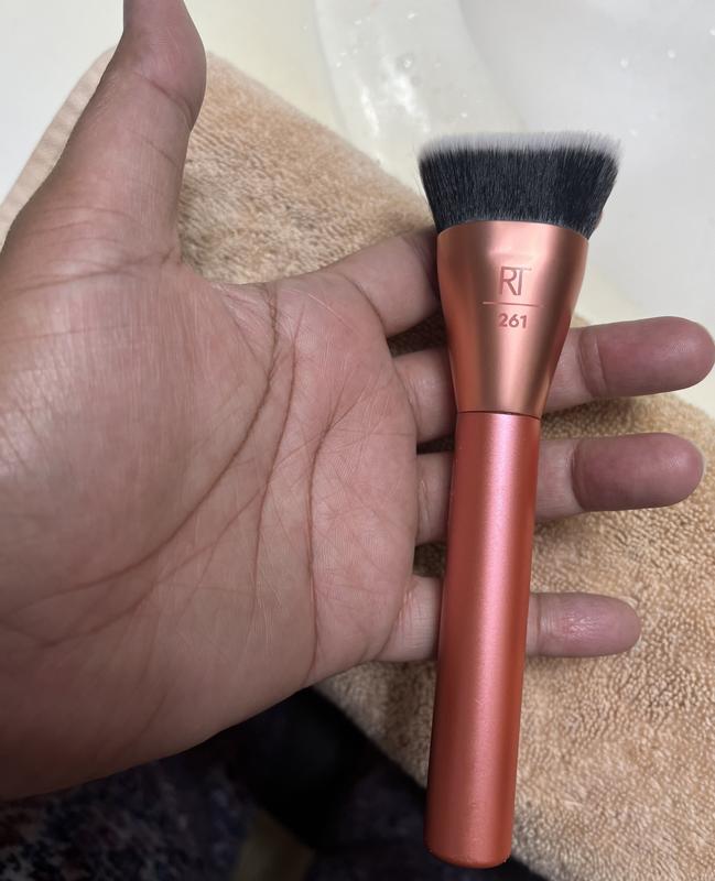 Real Techniques Snatch + Sculpt Contour Makeup Brush, For Liquid & Cream  Contour & Bronzer, Flat Top & Oval Head For Blending & Buffing, Dense,  Synthetic Bristles, Vegan & Cruelty Free, 1