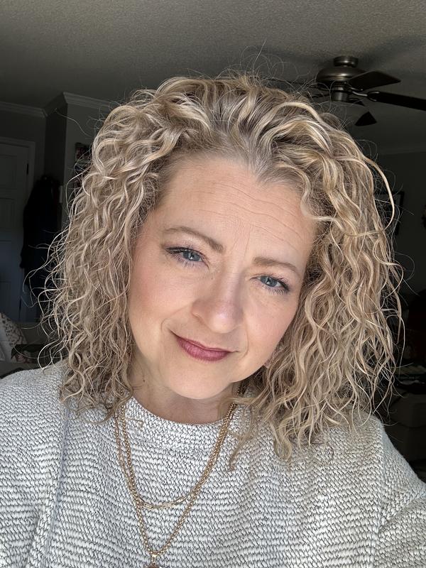 Curly hair