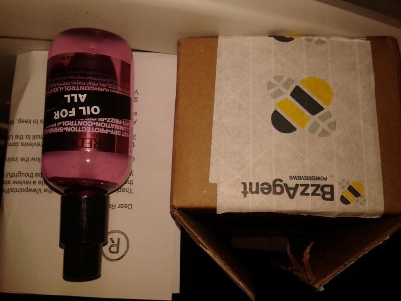 Unboxing .. ..I LOVE getting stuff from BzzAgent.