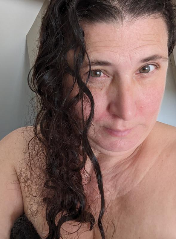 BEFORE REDKIN REFRESHING CURL MIST APPLICATION & SCULPTING GEL