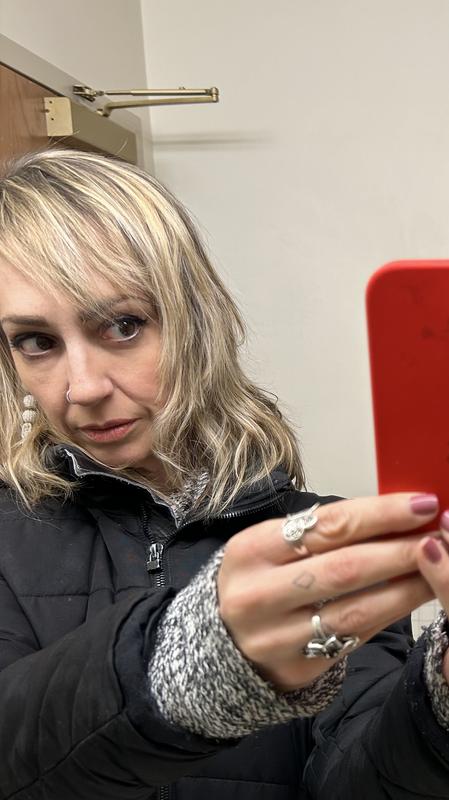 Pretty blonde!!