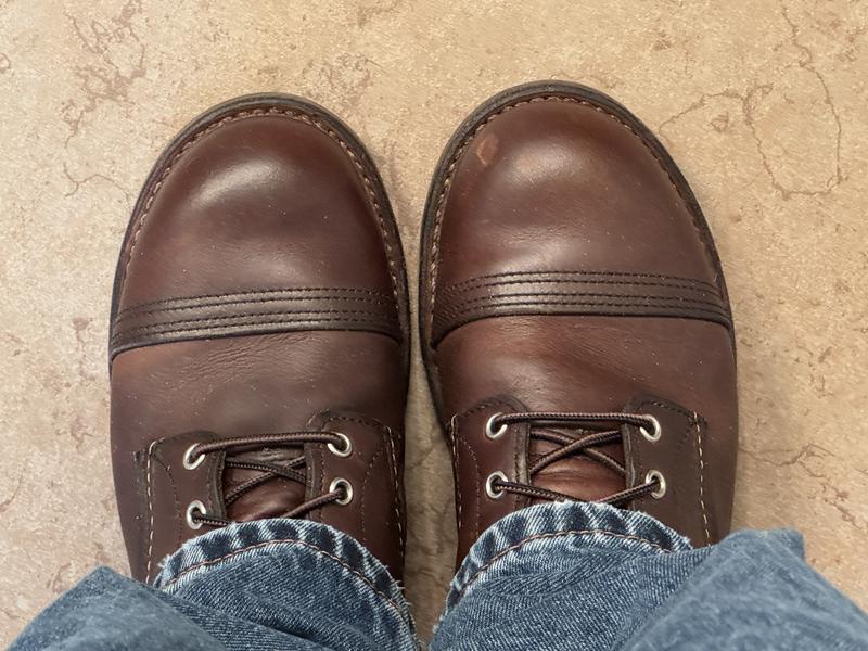 Speed hooks rubbing my 6 inch Super Sole 2.0 tongue. Why would they design  it this way? : r/RedWingShoes