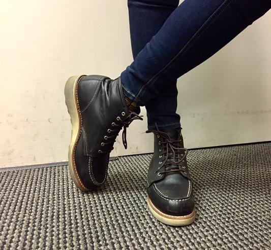 women's moc toe boots