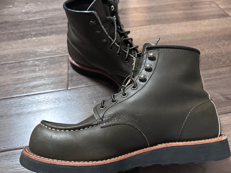 Red wing wide sales toe box