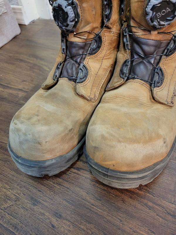 Large toe box work boots deals