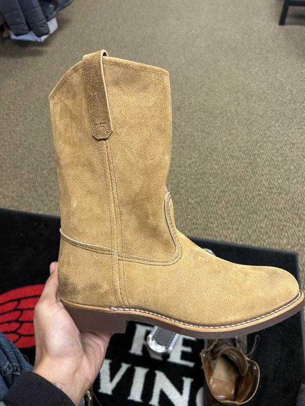 Men's Pecos Boot in Hawthorne Muleskinner Leather 8060 | Red Wing