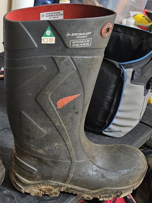 Men's Dunlop Purofort + Expander 15-inch Waterproof Safety Toe CSA