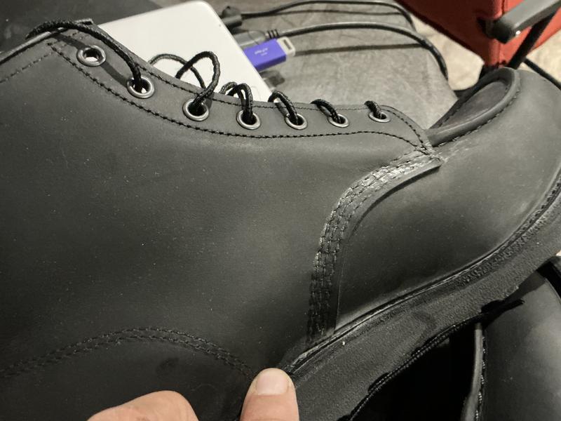 Men's Classic Moc in Black Cherry Leather 8847 | Red Wing