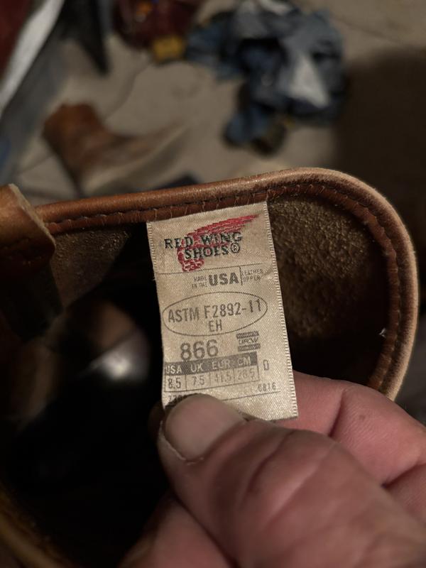 Men's Pecos Boot in Hawthorne Muleskinner Leather 8060 | Red Wing