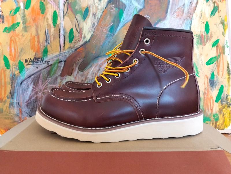 Men's Classic Moc in Oro Russet 8875 | Red Wing Heritage