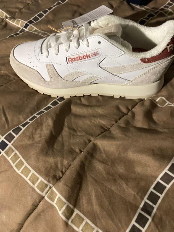 Review Thumbnail Image 1 271582704