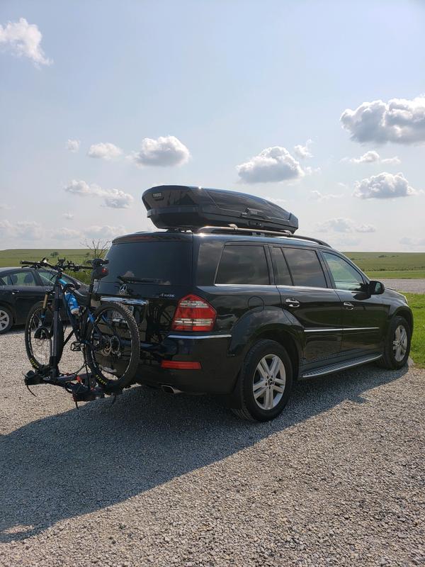 Thule AeroBlade Edge Roof Bar Raised Rail REI Co op