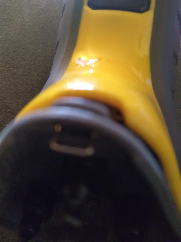 Won't close , blade fell out?