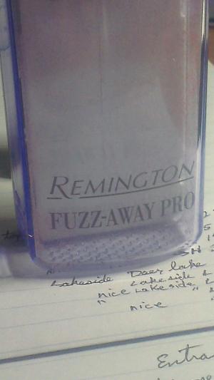 remington fuzz away shaver
