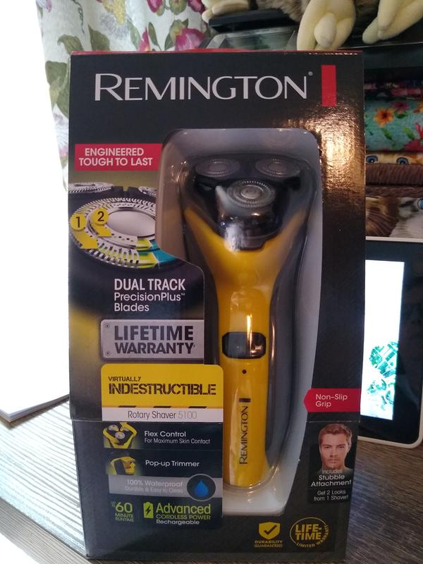 Remington razor packaged
