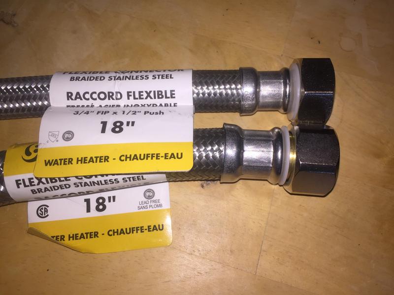 Raccord flexible Aqua-Dynamic en inox tressé 3/8 x 1/2 x 30 po 3230-300