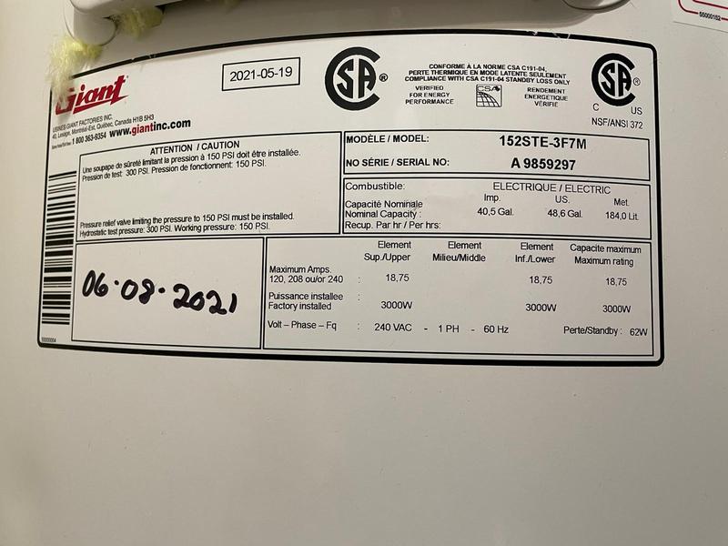 Giant 40-Gallon White Standard Electric Water Heater 152STE-3F7M | RONA