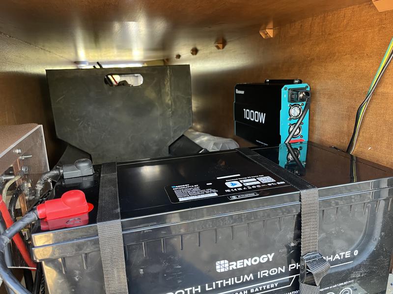 Renogy 700W 12V Pure Sine Wave Off Grid Solar Inverter, 45 OFF