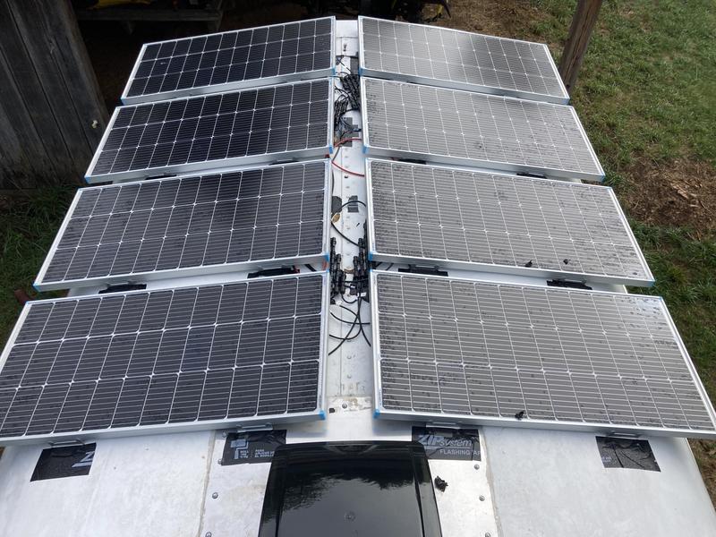 Renogy 8-Module 41.8-in x 20.9-in 800-Watt Solar Panel RKIT800DPM-RVR60 ...