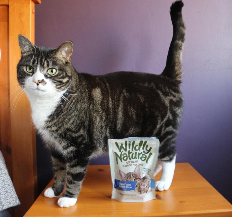 Fruitables wildly natural on sale cat treats reviews