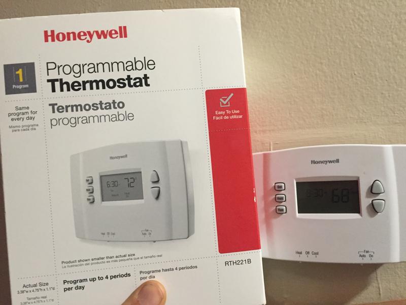 Honeywell Home RTH221B 24-Volt Basic Schedule Programmable