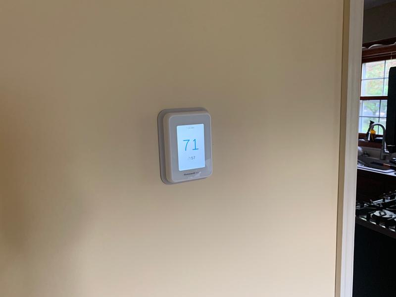 Honeywell Home Termostato inteligente T9 WiFi con 1 sensor inteligente de  habitación, pantalla táctil, Alexa y Google Assist