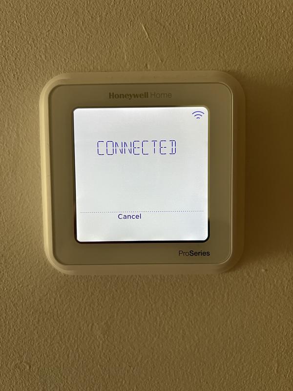 Pacific Plumbing Supply Company  WIRELESS FOCUSPRO 6000 5-1-1 PROGRAMMABLE  DIGITAL THERMOSTATS, BACKLIT DISPLAY, BATTERY POWERED.