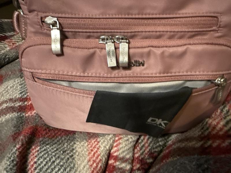 Customer photo for "Better Than The Original Every Day Bag!!!"