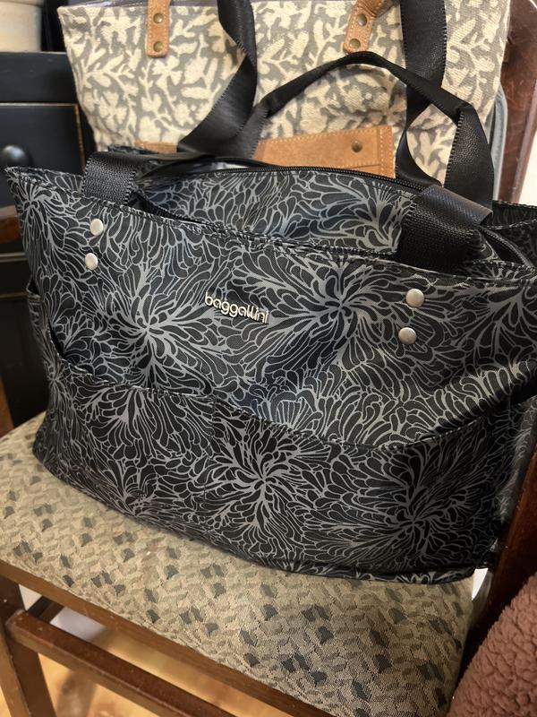 Review Thumbnail Image 0 288370599