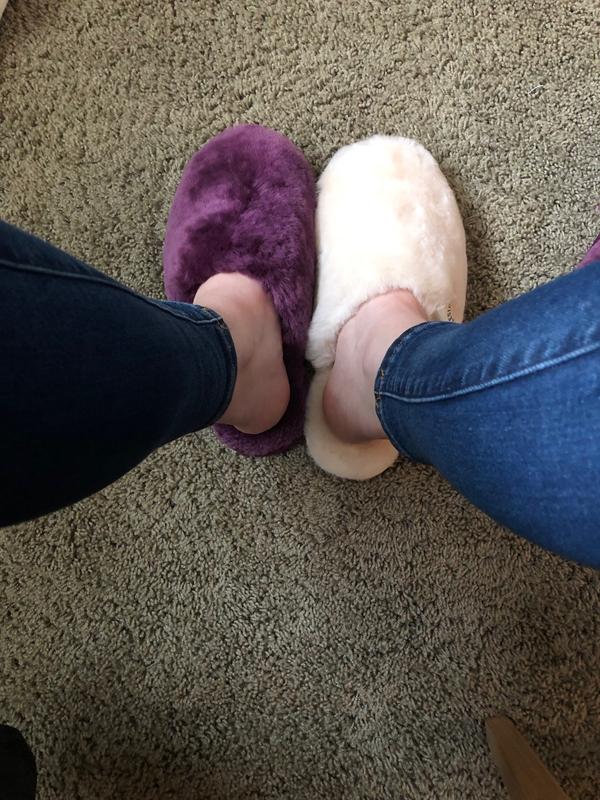 size 8 on left foot, size 9 on right foot