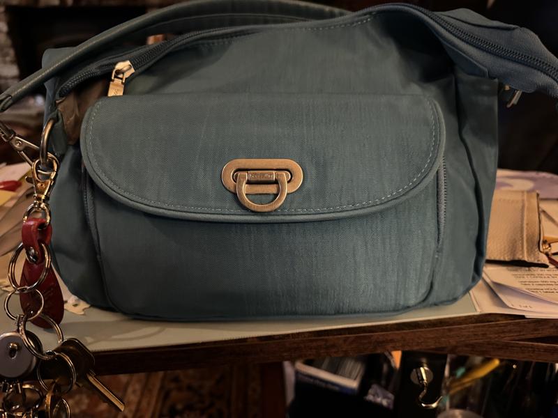 Customer photo for "My new favorite purse"