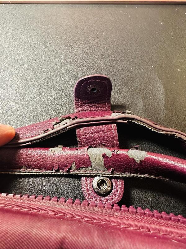 Customer photo for "Problem with the handles wearing out"