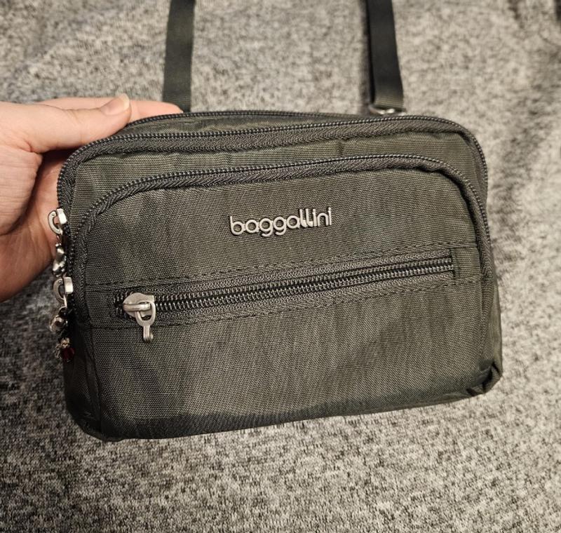 Front zipper pull removed.