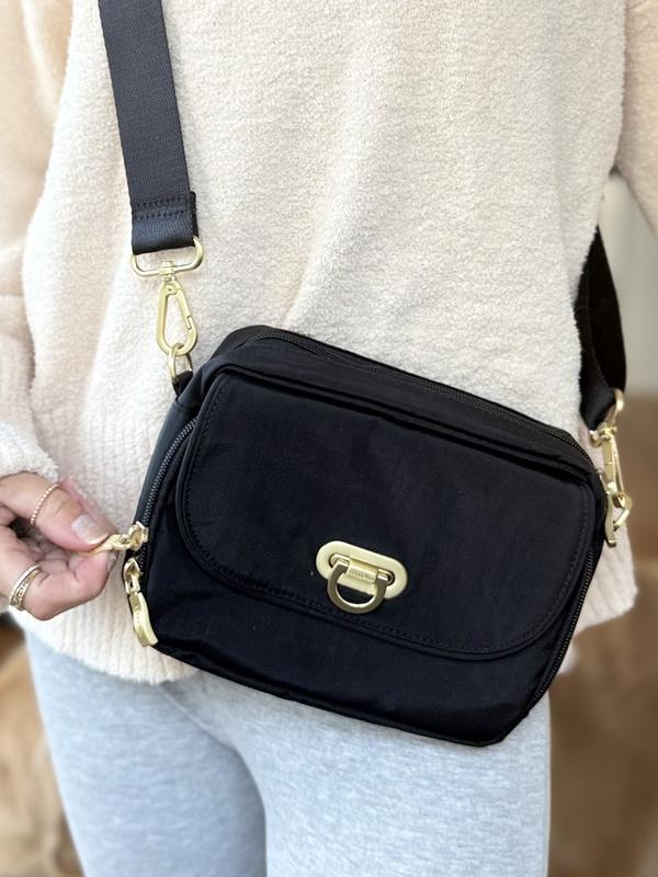 Customer photo for "Best Everyday Bag!"
