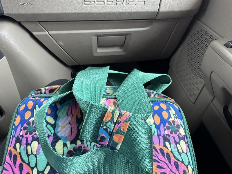 How the strap slides around