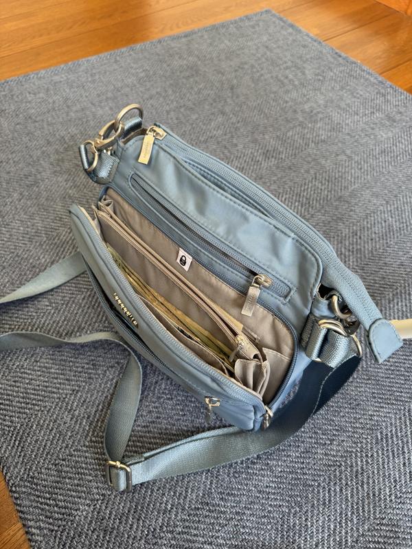 Customer photo for "I love this bag!"