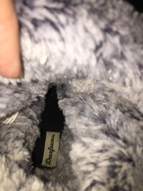 Annoying label inside. Why would you ruin perfection like this?