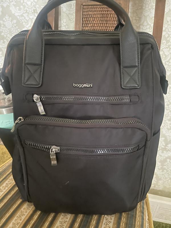 Closed up, with all my stuff to work for the day, it is compact and sleek to fit my hybrid work