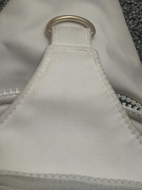 Customer photo for "Love the purse but not the color"