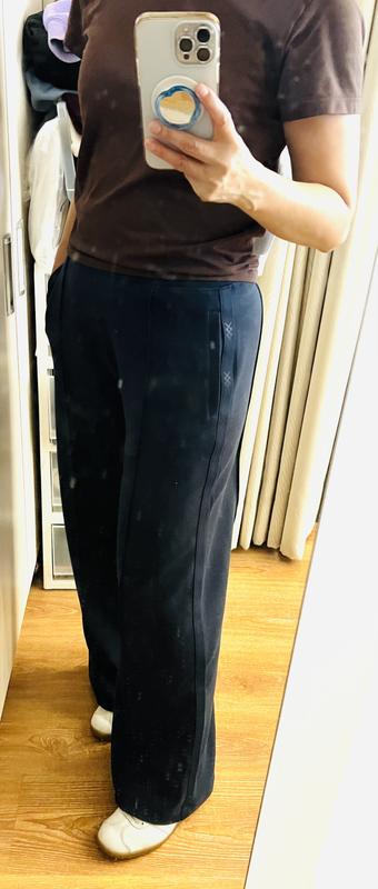 Customer carousel item 4.