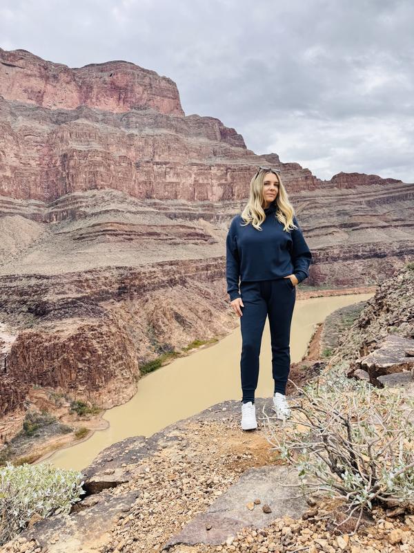 Review Thumbnail Image 0 384889729