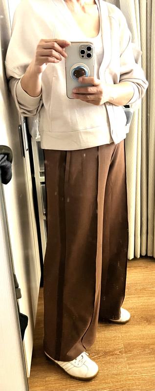 Customer carousel item 1.