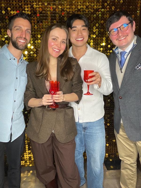 Review Thumbnail Image 0 373494321