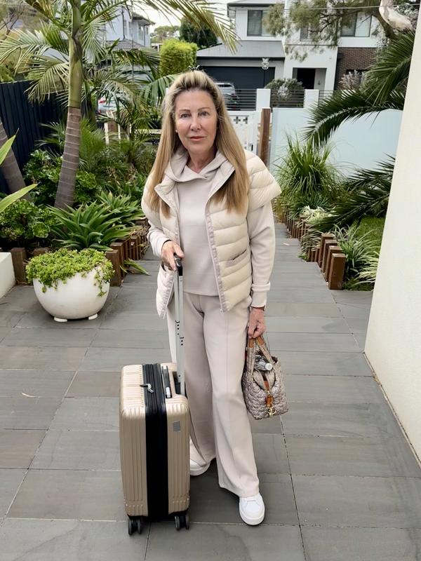 Review Thumbnail Image 1 383720399