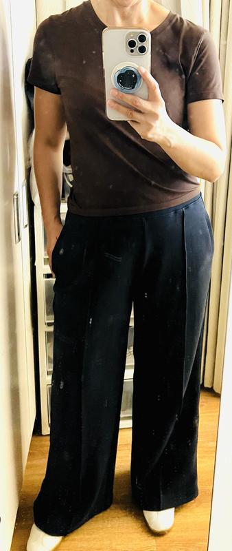 Customer carousel item 3.