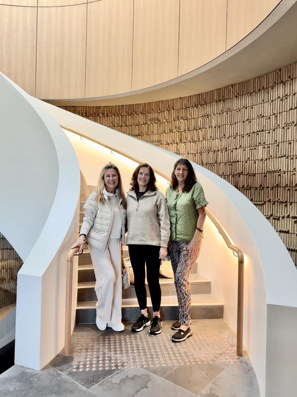 Review Thumbnail Image 0 383720399