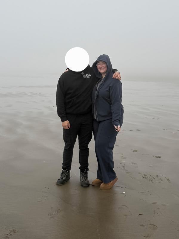 Review Thumbnail Image 0 376942631