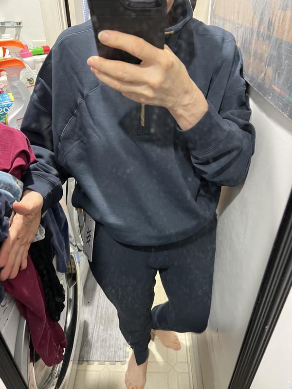 Customer photo for "DreamGlow Tapered Pant"