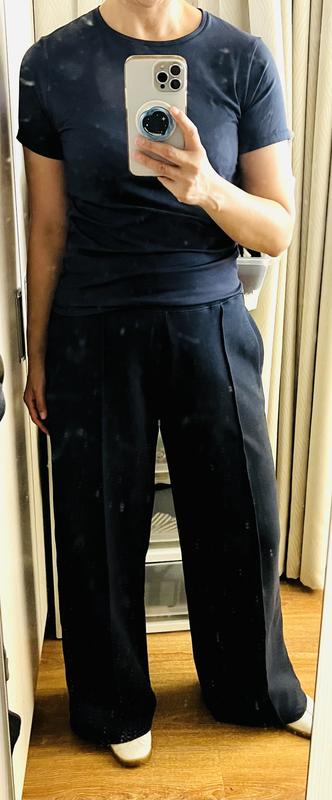 Review Thumbnail Image 0 381475945