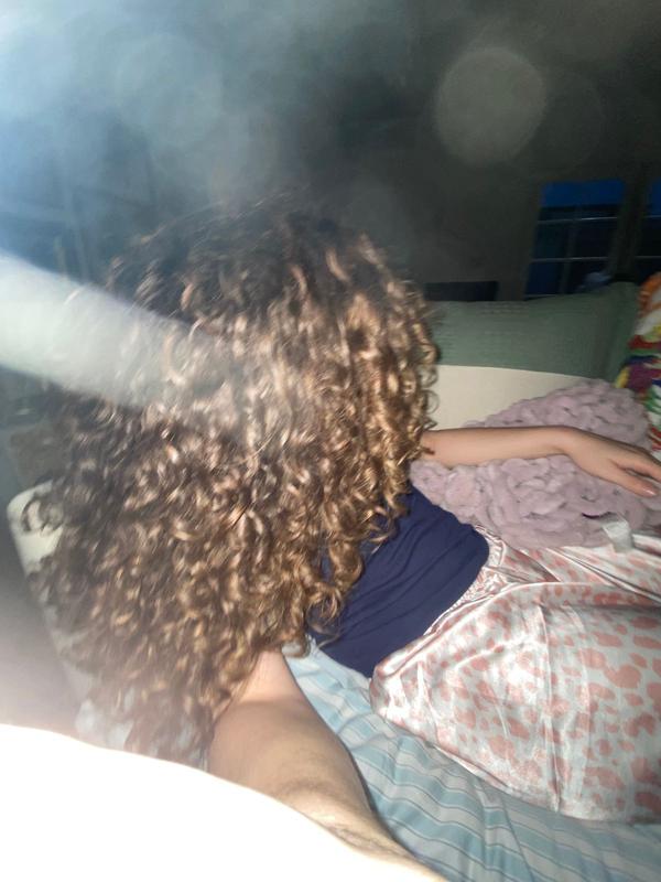 Customer photo for "Like a tall glass of water for my hair!! True revival for shine too"